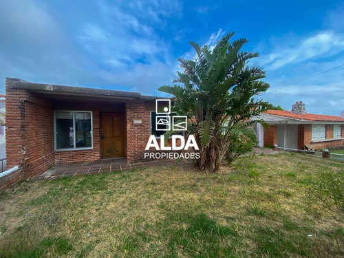Imagen 1 de 17 de Casa Punta Fria Piriápolis 2 Dorms Venta Ca500907