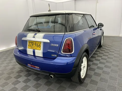 Mini Cooper R56 1.6 Coupe