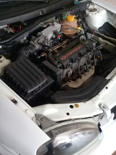 Imagem 10 de 13 de Chevrolet Corsa 1.6 Pfmi