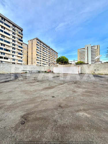 Se Vende Terreno En Playa Grande.