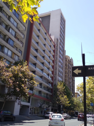 Vendo Por Viaje Departamento Excelente Ubicación, Santiago.