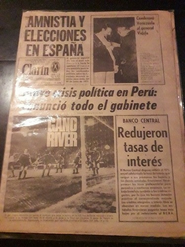 Diario Clarín 1976 Videla River Banco Central Perú España