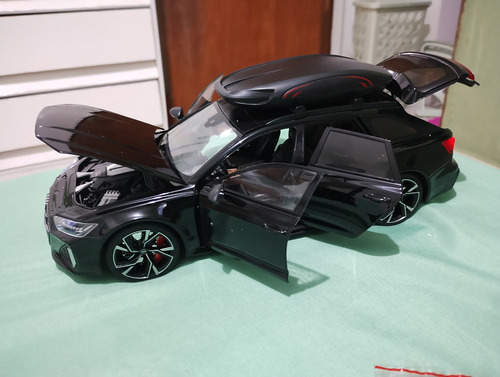 Carro Em Miniatura Audi Rs6 Avant Preto Marca Chinesa 1/18 Preto