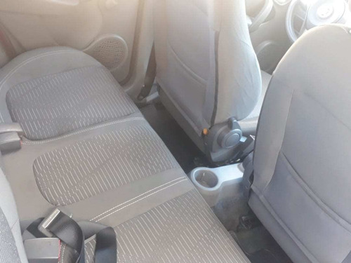 Imagem 10 de 14 de Fiat Palio Attractive 1.0 8v Flex