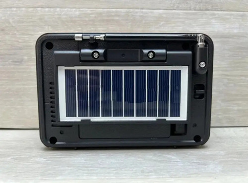 Radio Solar Vintage Am Fm Sw Bluetooth Usb Sd 3 Bandas Color