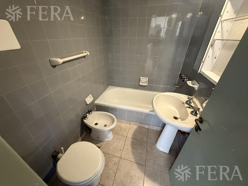 Venta Departamento 2 Ambientes Con Balcón En Avellaneda