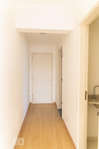 Apartamento À Venda - Vila Das Mercês, 2 Quartos, 69 - S892856337