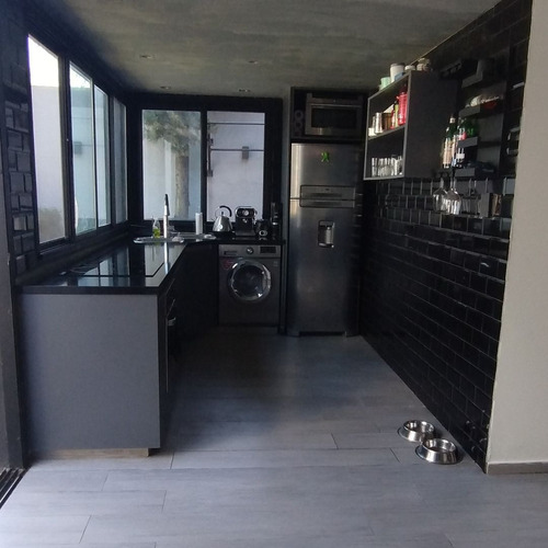 Lote En Venta Con Local Y Casa En Lote Propio En Centro Comenrcial De Villa Luzuriaga En Calle Principal Av. Arieta