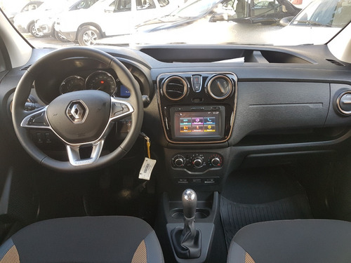 Imagen 14 de 17 de Renault Kangoo Stepway 2022 #vh