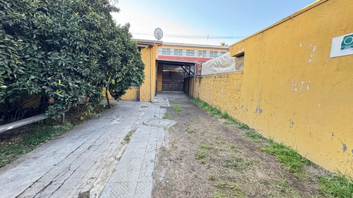 Arriendo Amplia Casa Cercana Al Centro De Curicó