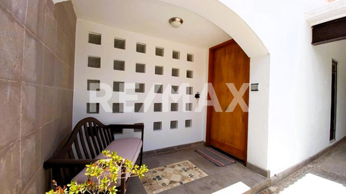 Venta En El Campanario Residencial Y Golf: Seguridad, Lujo Y Comodidad