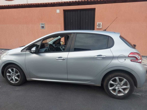 Imagem 7 de 10 de Peugeot 208 2015 1.6 16v Active Pack Flex Aut. 5p