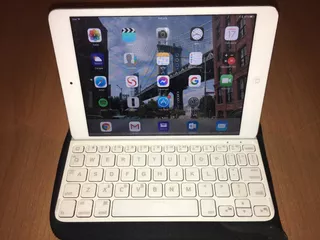 iPad Mini A1432 Con Teclado Logitech Como Nuevo!