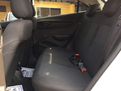Imagem 12 de 14 de Chevrolet Onix Joy 1.0 8v Flex