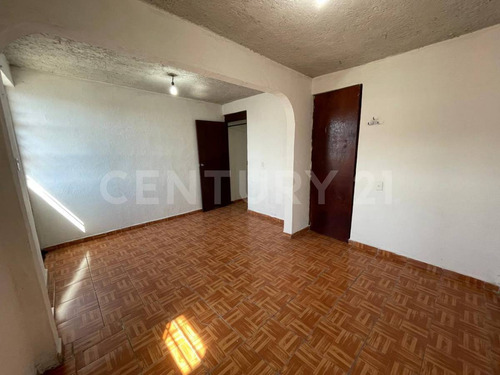 Casa En Venta, Colonia San Miguel Xico, Valle De Chalco.