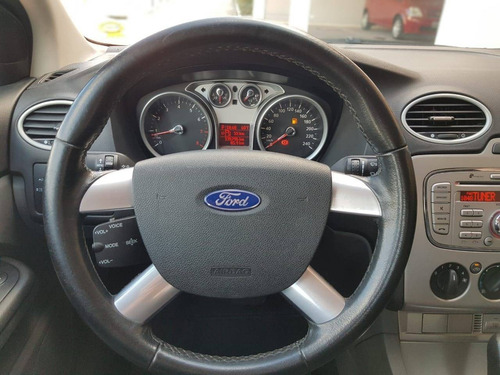 Ford Focus 2.0 Glx Sedan 16v Flex 4p Automático