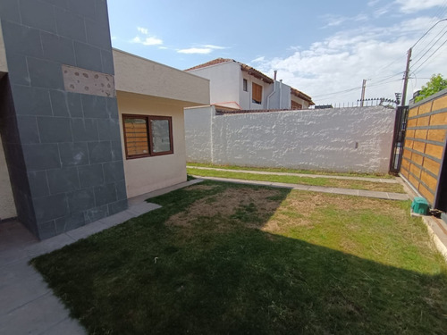 Imagen 4 de 25 de Exclusiva Casa En Arriendo Pintor Cosme San Martin, La Reina