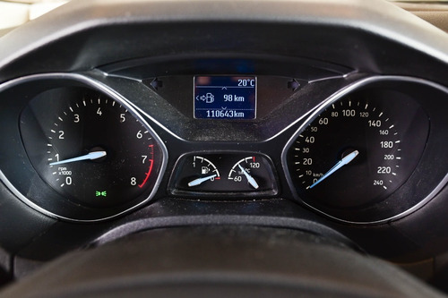 Imagen 10 de 16 de Ford Xh-focus 5p 1.6l N Mt S Gui