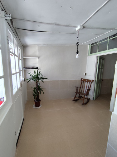 Casa Remodelada A Pasos De Futura Estación De Metro