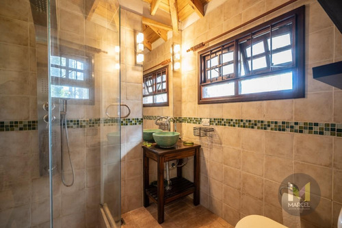 Imagen 13 de 17 de Chalet En Venta - 6 Ambientes - Pinamar