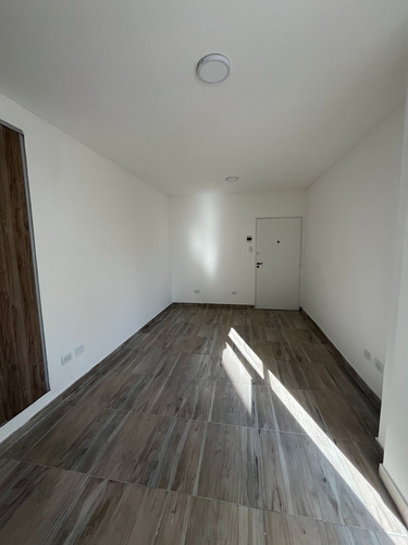 Dueño Vende Monoambiente Hecho A Nuevo Todo Luz Sin Comision