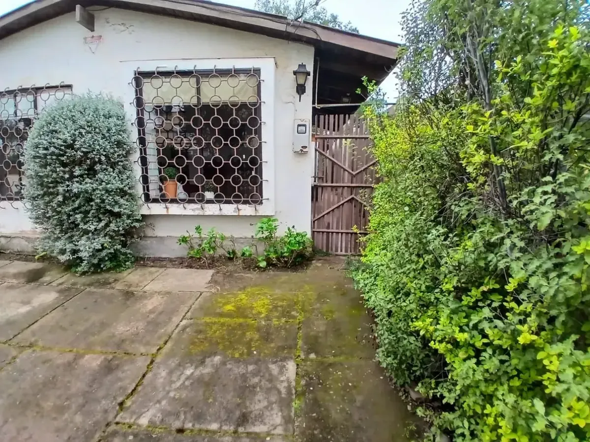 Imagen 2 de 25 de Se Vende Hermosa Casa Y Terreno En El Corazón De Concón