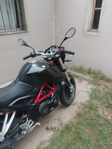 Imagen 10 de 10 de Benelli Tnt 25