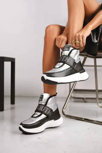 Zapatilla Mujer Irene Plata Cordones Poliester Y Ecocuero