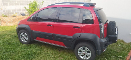 Imagem 2 de 15 de Fiat Idea 2013 1.8 16v Adventure Flex 5p