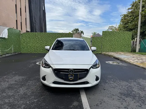 Mazda 2 Grand Touring LX
