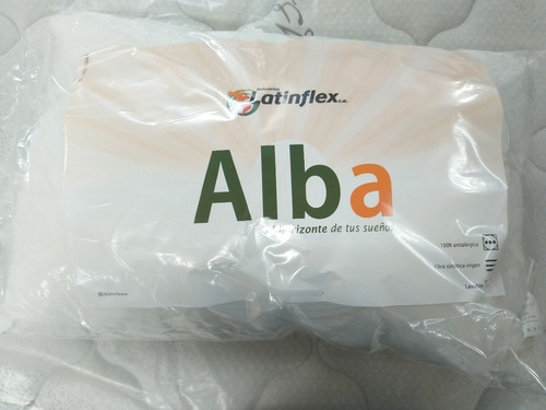 Imagen 3 de 3 de Almohada Alba Antialergica Lavable De Fibra Marca Latinflex