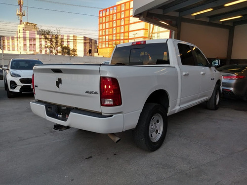 Dodge Ram Slt Doble Cabina 4x4 V6 2016 Ac Ba Ee Abs