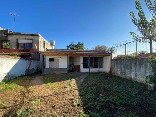 Imagen 6 de 8 de Casa - Vict.-b.fate