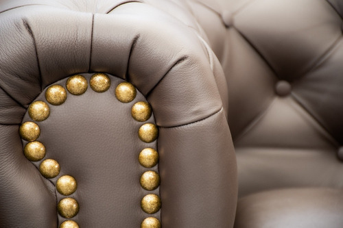 Sillón De Piel Genuina Chesterfield Chpv Confortopiel Color Chocolate