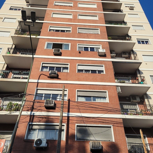 Venta Departamento De 4 Amb. Con 2 Baños Y 2 Cocheras