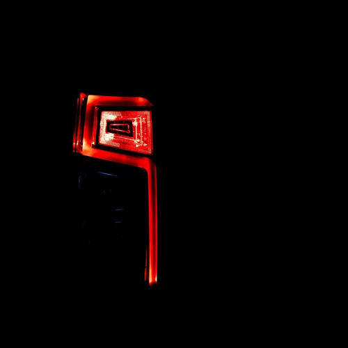 Farol Foco Trasero Izquierdo Mitsubishi L200 2020-2023 (led)