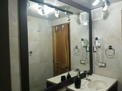 Apartamento En Primer Piso, Tranquilo, 2 Habitaciones, Estudio, Bbq Excelentes Vías De Acceso