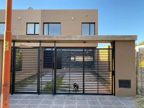 Imagen 2 de 14 de Duplex Cipolletti Barrio Ayres Del Valle