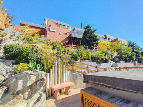 Una Casa Privilegiada Para Vivir (74425)