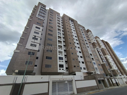 Apartamento En Venta San Jacinto Maracay Aragua 23-32854  Yb