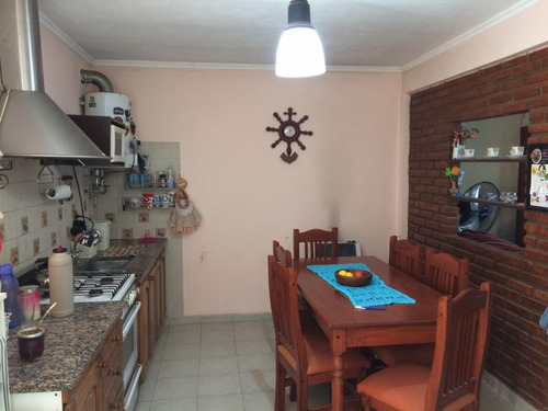 Imagen 4 de 10 de Vendo Casa En Marcos Paz
