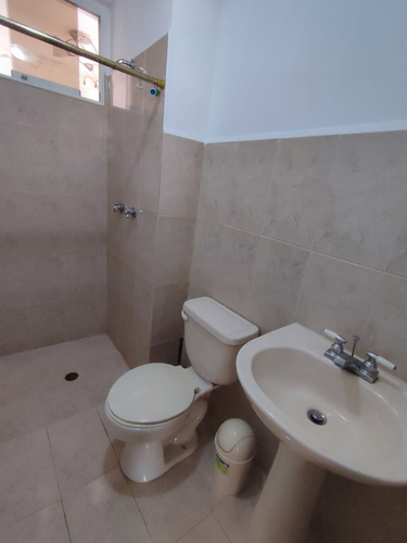 Imagen 10 de 14 de Hermoso Alquiler, Apartamento En Montecarlo Amoblado. Av.principal De Pueblo Nuevo