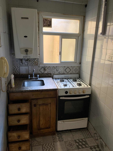 Departamento 2 Ambientes Con Balcon Almagro Capital Federal