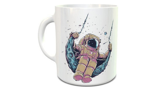 Taza Astronauta En Columpio De Luna