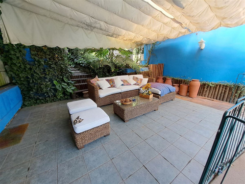 Casa En Arriendo De 3 Dorm. En Las Condes Cercana A Boccacio