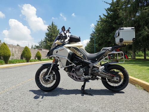 Imagen 2 de 15 de Ducati 1260 Enduro