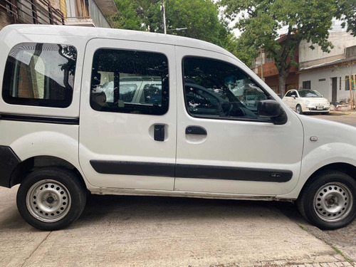 Imagen 16 de 16 de Renault Kangoo 2016 1.6 Furgon Ph3 Confort 5as Lc