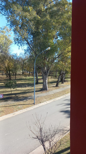 Vendo. La Mejor Casa De Bª Jardín Inglés - Valle Escondido. 3d 3b