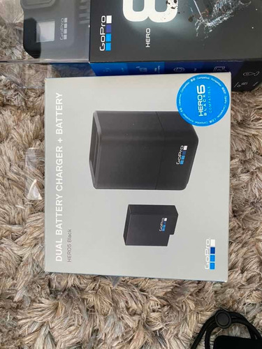 Gopro Hero 8 Black-gratis 2 Baterias+2 Case Silicone+brinde