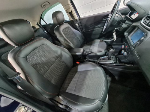 Chevrolet Onix Onix 1.4 MPFI LTZ 8V FLEX 4P AUTOMÁTICO